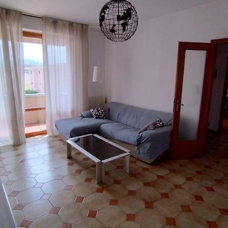 La Casa Dei Viaggiatori - Viareggio - Posto Auto Gratuito Apartment Exterior photo