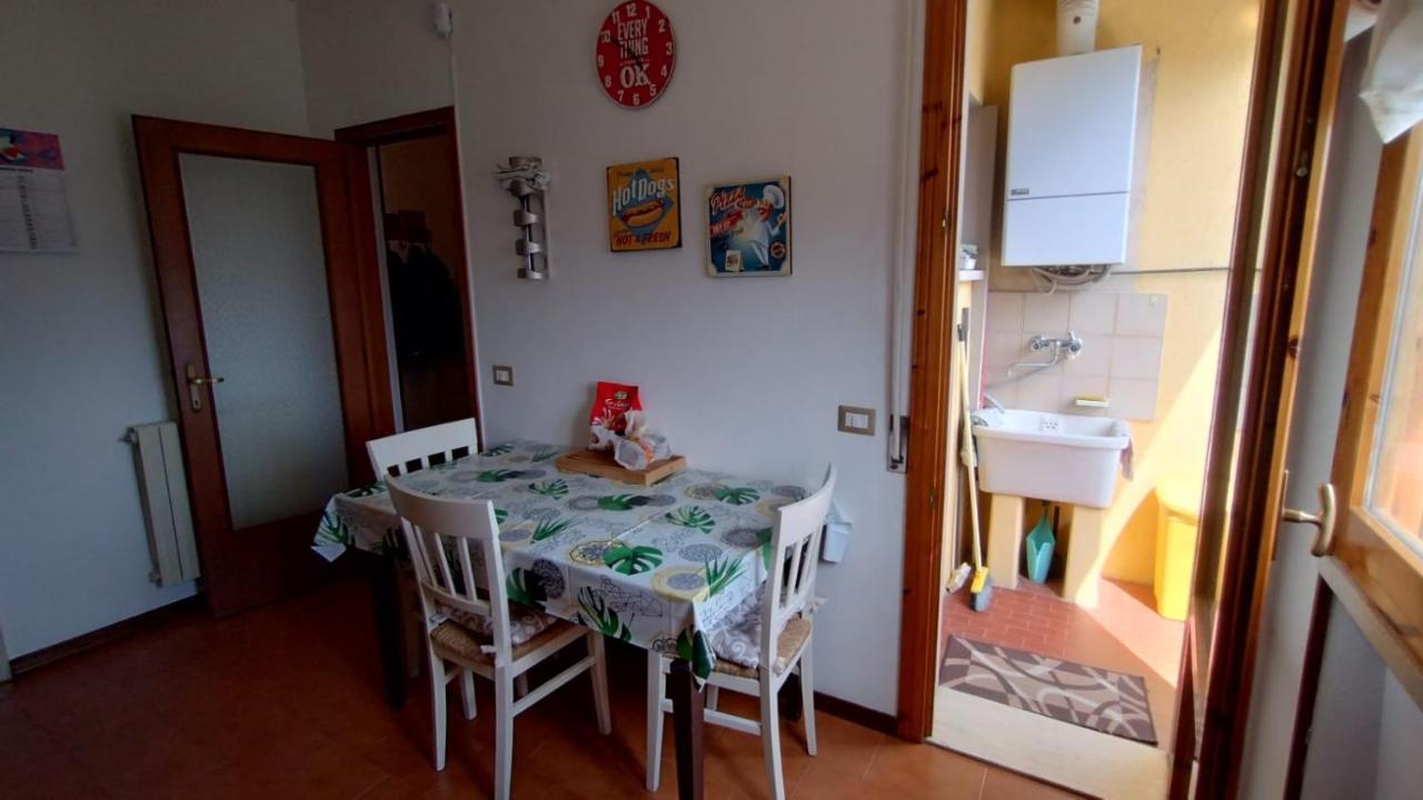 La Casa Dei Viaggiatori - Viareggio - Posto Auto Gratuito Apartment Exterior photo