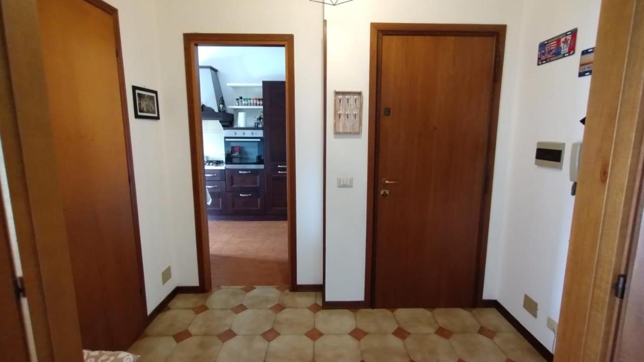 La Casa Dei Viaggiatori - Viareggio - Posto Auto Gratuito Apartment Exterior photo